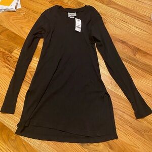 Long Sleeve Black Hard Tail Ribbed V-Neck Tunic